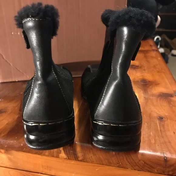 Sofft Leather Short Winter Boot - Picture 3 of 7